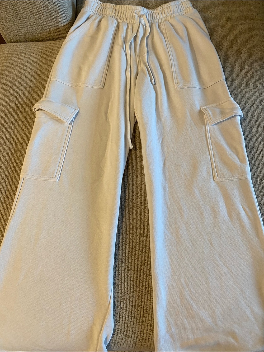 wild fable Cream women’s Cargo Sweatpants with Drawstring